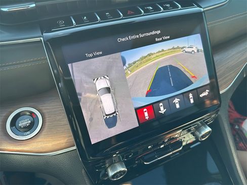 Used 2024 Jeep Grand Cherokee L Summit w/ High Altitude Package image 26