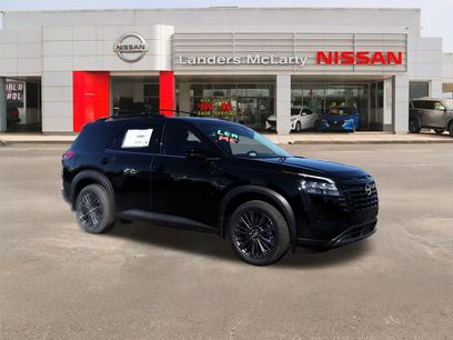 New 2026 Nissan Pathfinder SL w/ SL Premium Package