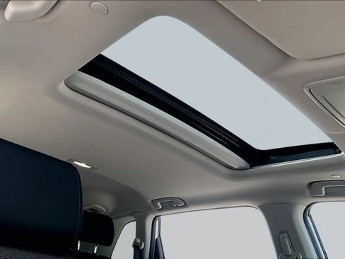 Used 2024 Honda CR-V EX image 25