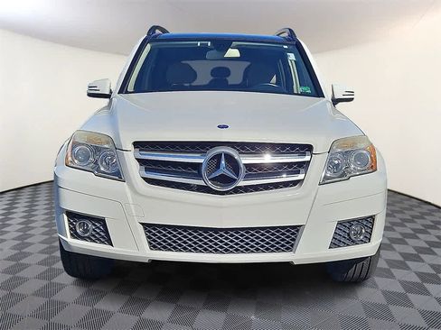 Used 2011 Mercedes-Benz GLK 350 2WD image 2