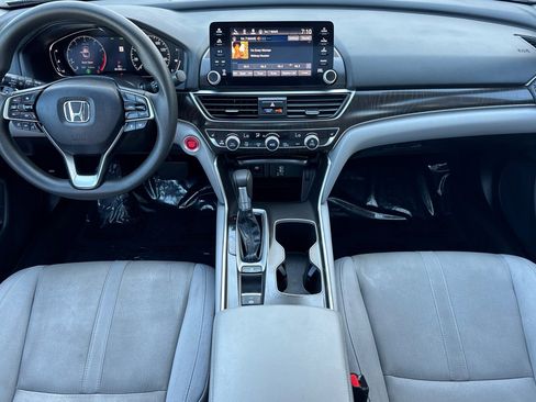 Used 2018 Honda Accord EX image 16