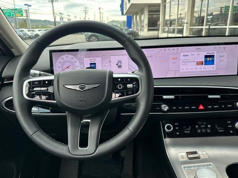 Used 2026 Genesis GV70 2.5T Select image 16