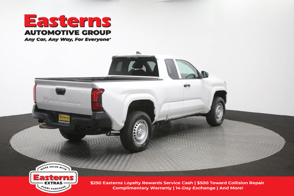 Used 2024 Toyota Tacoma SR RWD image 39