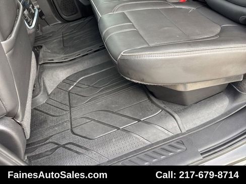 Used 2020 Chevrolet Silverado 3500 High Country image 48