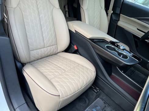 New 2026 Cadillac Lyriq Signature Luxury AWD/4WD image 25