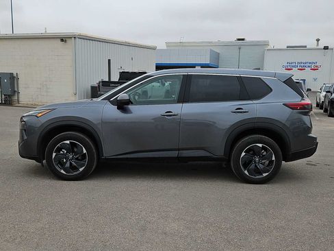 Used 2025 Nissan Rogue SV AWD/4WD image 5