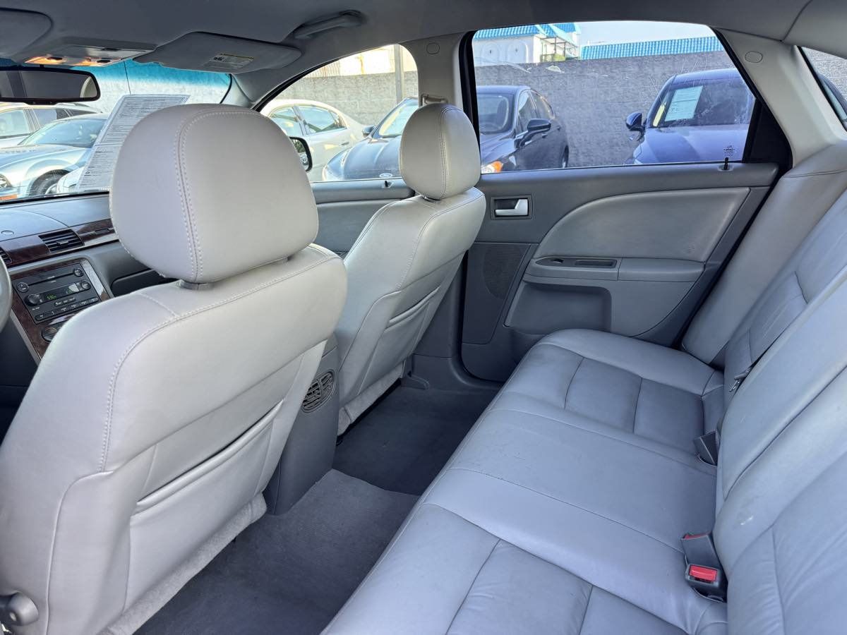 Used 2006 Ford Five Hundred SEL FWD image 25