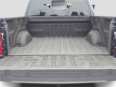 Used 2022 Ford F150 Lariat w/ Trailer Tow Package image 30