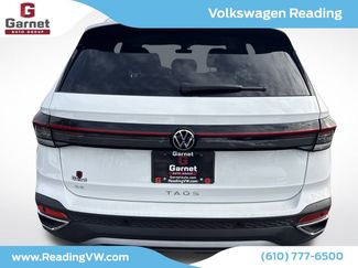 New 2026 Volkswagen Taos SE FWD video 4