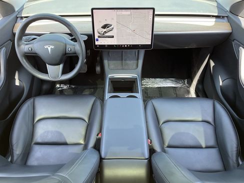 Used 2021 Tesla Model Y Long Range AWD/4WD image 9