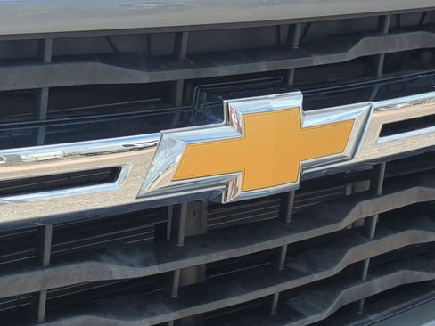 Used 2025 Chevrolet Silverado 2500 LT AWD/4WD image 30