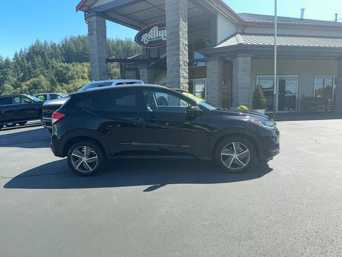 Used 2021 Honda HR-V EX-L image 4