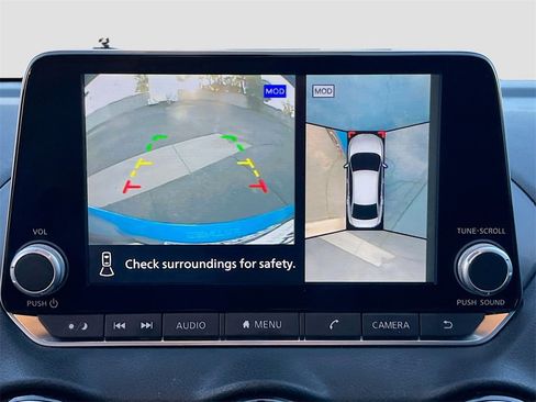 Used 2023 Nissan Sentra SR w/ SR Premium Package image 13