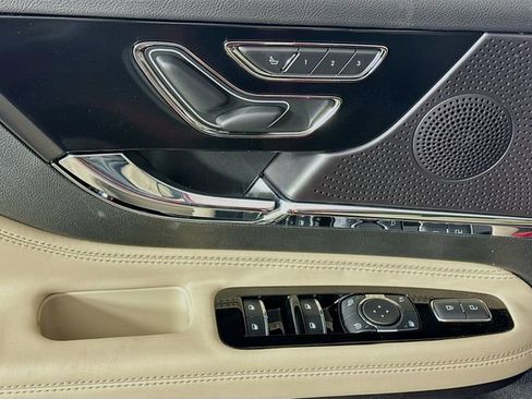 New 2026 Lincoln Corsair Premiere image 18