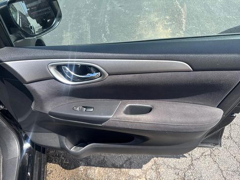 Used 2013 Nissan Sentra SV FWD image 8