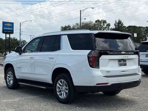 Used 2025 Chevrolet Tahoe LS RWD image 4