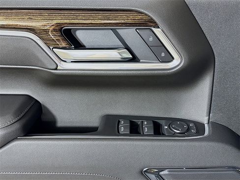 New 2026 GMC Sierra 1500 Elevation image 16