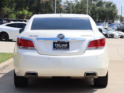 Used 2012 Buick LaCrosse Touring image 10