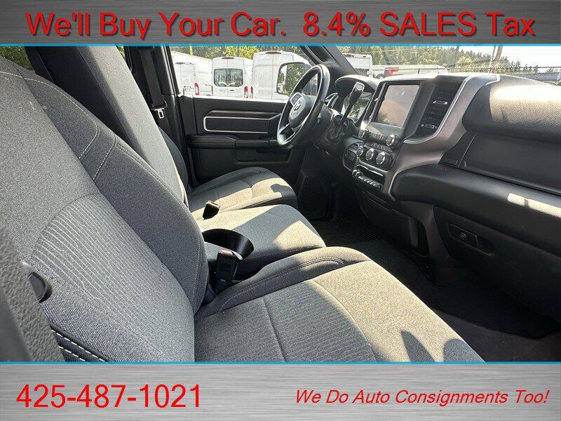 Used 2020 RAM 2500 Big Horn w/ Night Edition AWD/4WD image 9