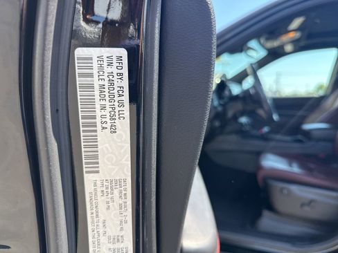 Used 2023 Dodge Durango GT AWD/4WD image 9