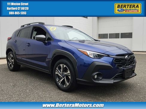 Used 2024 Subaru Crosstrek 2.0i Premium AWD/4WD image 1