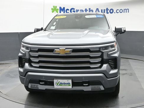 Used 2023 Chevrolet Silverado 1500 High Country w/ High Country Premium Package AWD/4WD image 6