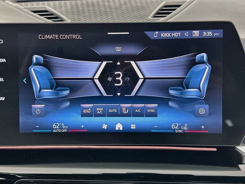 Used 2025 BMW X1 xDrive28i AWD/4WD image 24