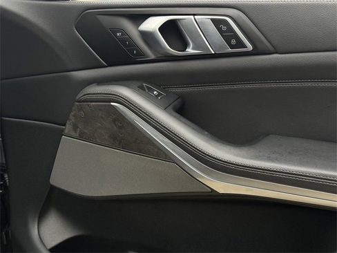 Used 2021 BMW X5 sDrive40i w/ Premium Package image 30