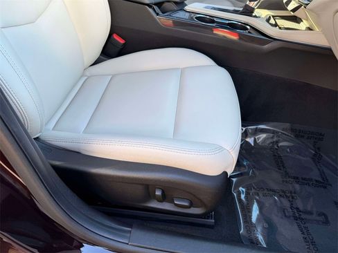 Used 2021 Cadillac CT4 Luxury w/ Sun And Sound Package image 15