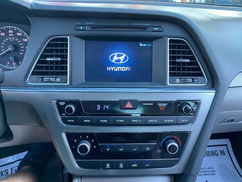 Used 2016 Hyundai Sonata SE image 21