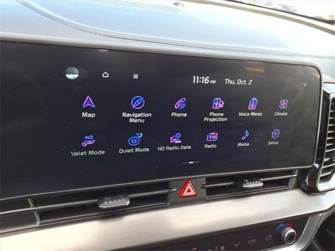 Used 2023 Kia Sportage EX image 4