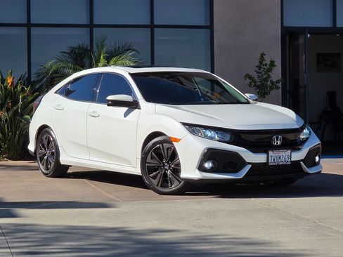Used 2017 Honda Civic EX image 3