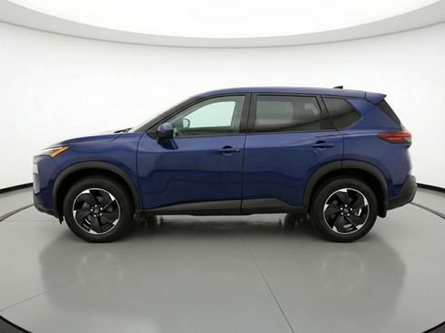 Used 2025 Nissan Rogue SV FWD image 5