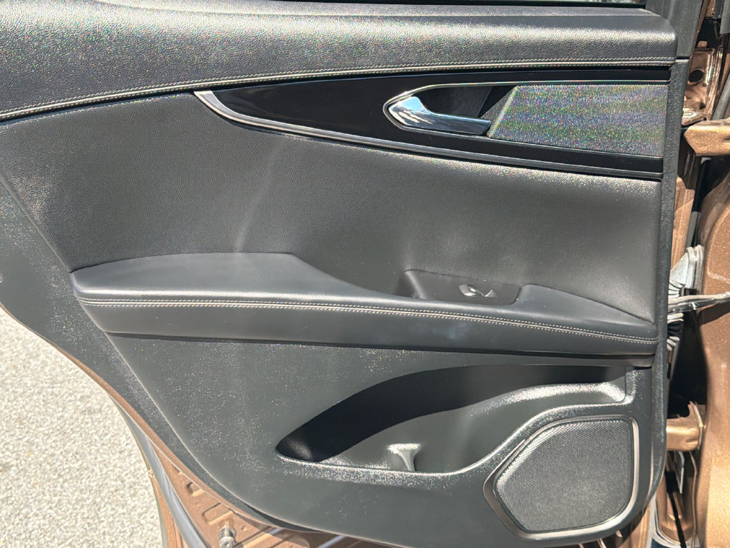 Used 2022 Lincoln Nautilus FWD image 22
