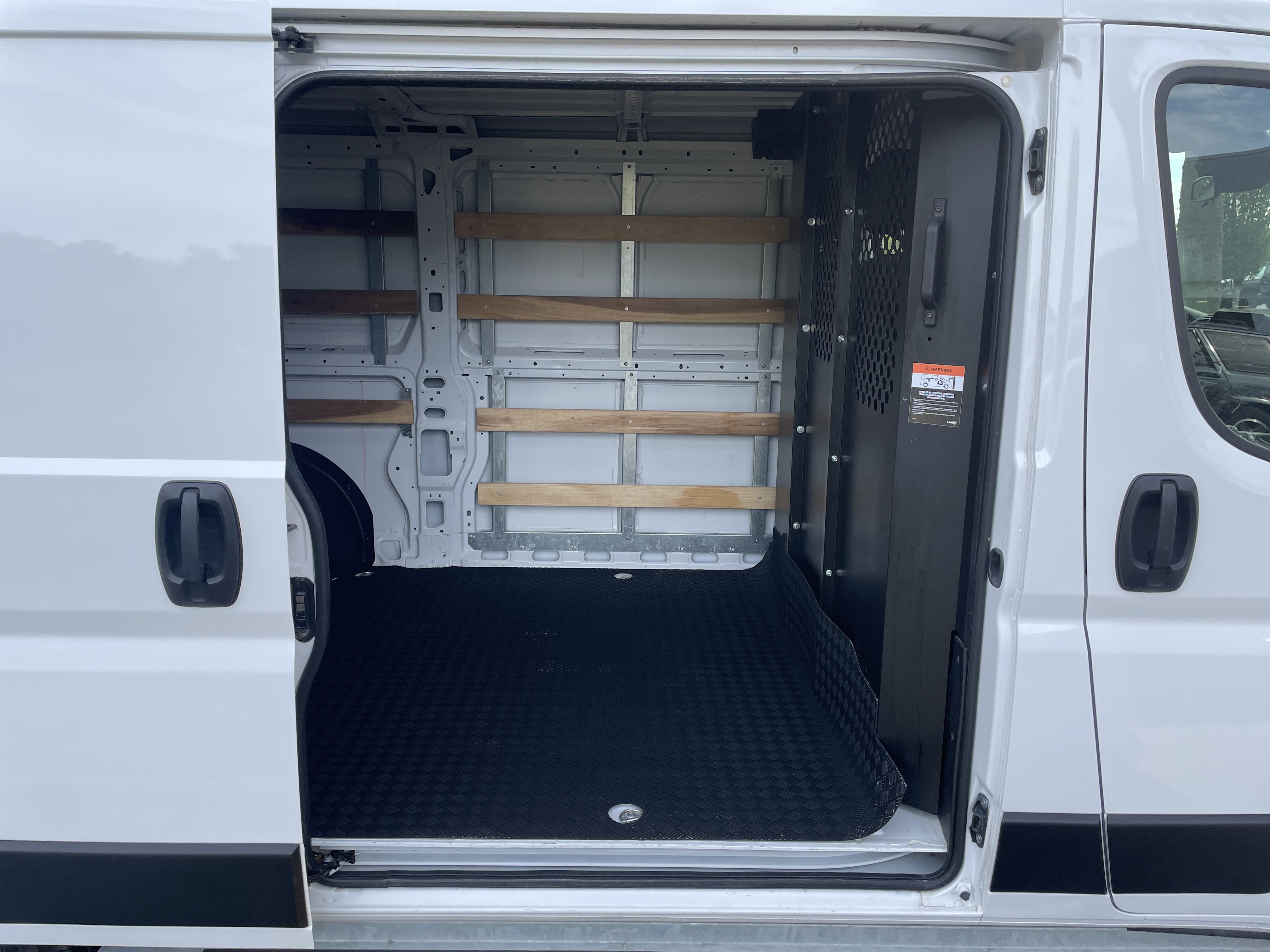 Used 2025 RAM ProMaster 2500 w/ U-Haul Equipment Group FWD image 27