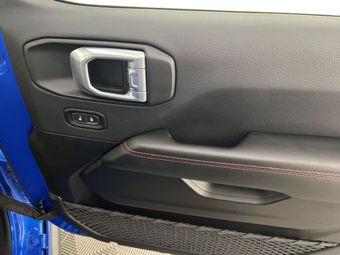 Used 2024 Jeep Wrangler Unlimited Rubicon image 23