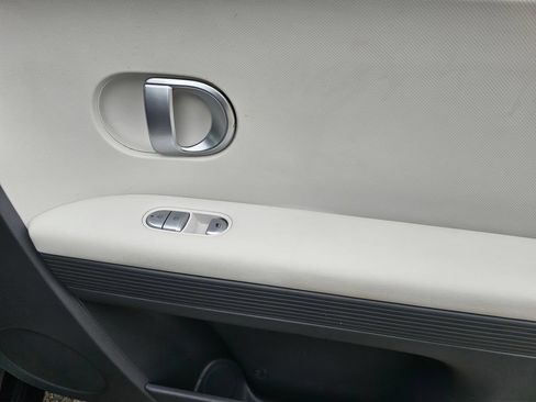 Certified 2024 Hyundai Ioniq 5 SE RWD image 12
