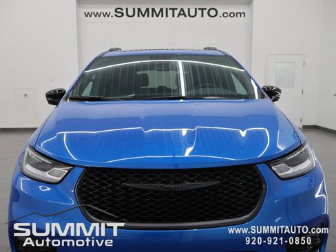 New 2026 Chrysler Pacifica Limited w/ S Appearance Package AWD/4WD image 28