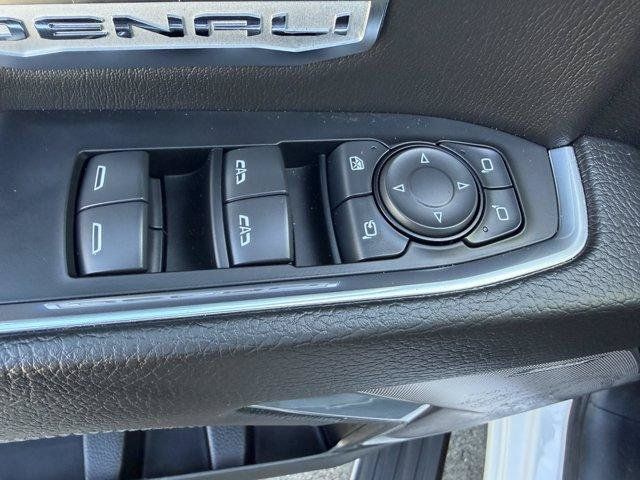 Used 2023 GMC Sierra 1500 Denali w/ Denali Reserve Package AWD/4WD image 26