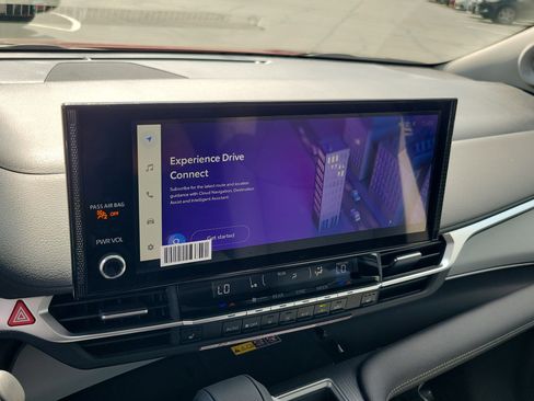 New 2026 Toyota Sienna XLE image 31