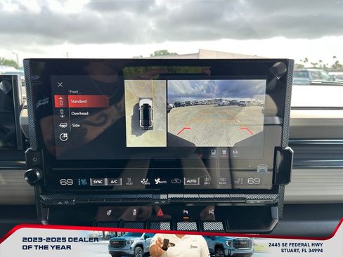 New 2026 GMC Hummer EV SUV image 33