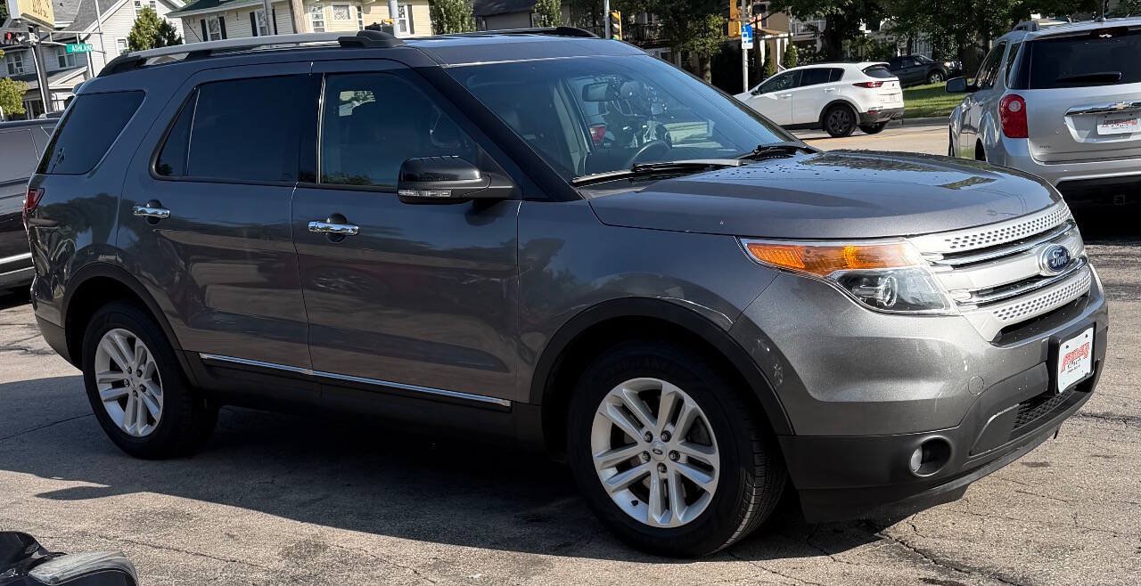 Used 2014 Ford Explorer XLT w/ Equipment Group 202A FWD image 8