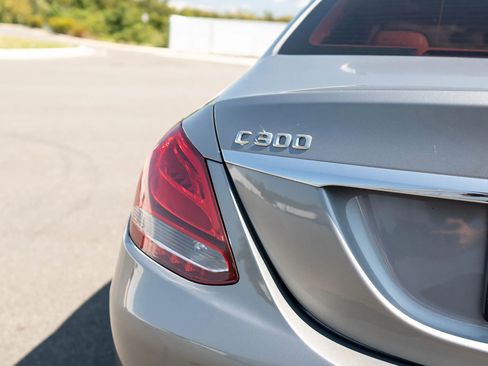 Used 2015 Mercedes-Benz C 300 Sedan image 13