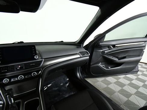 Used 2019 Honda Accord Sport image 20