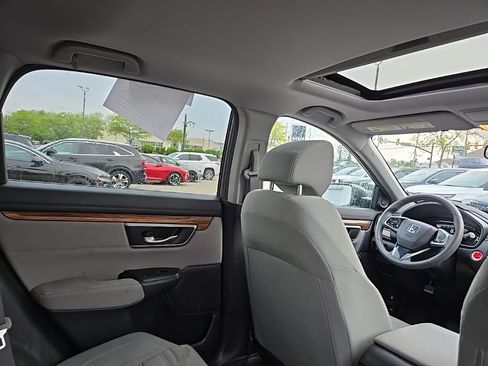 Used 2017 Honda CR-V EX image 35
