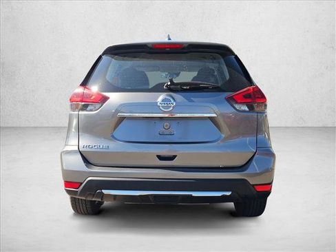 Used 2019 Nissan Rogue S FWD image 6
