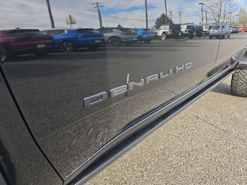 Certified 2022 GMC Sierra 3500 Denali image 38