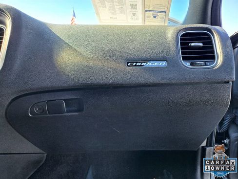 Used 2023 Dodge Charger SXT image 44