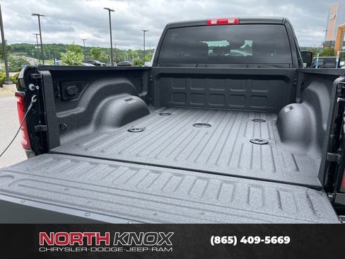 New 2026 RAM 3500 Big Horn AWD/4WD image 18