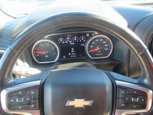 Certified 2022 Chevrolet Silverado 2500 LTZ w/ LTZ Convenience Package image 30